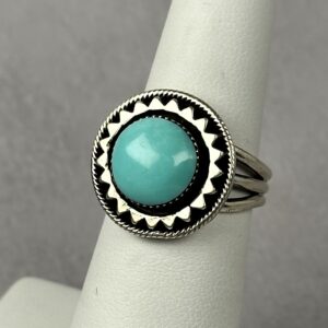 Kingman Turquoise Ring – Navajo Made – Daniel Dakai – Size 6