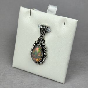 Honeycomb pattern Ethiopian Opal Pendant - Navajo Made - Homer Begay