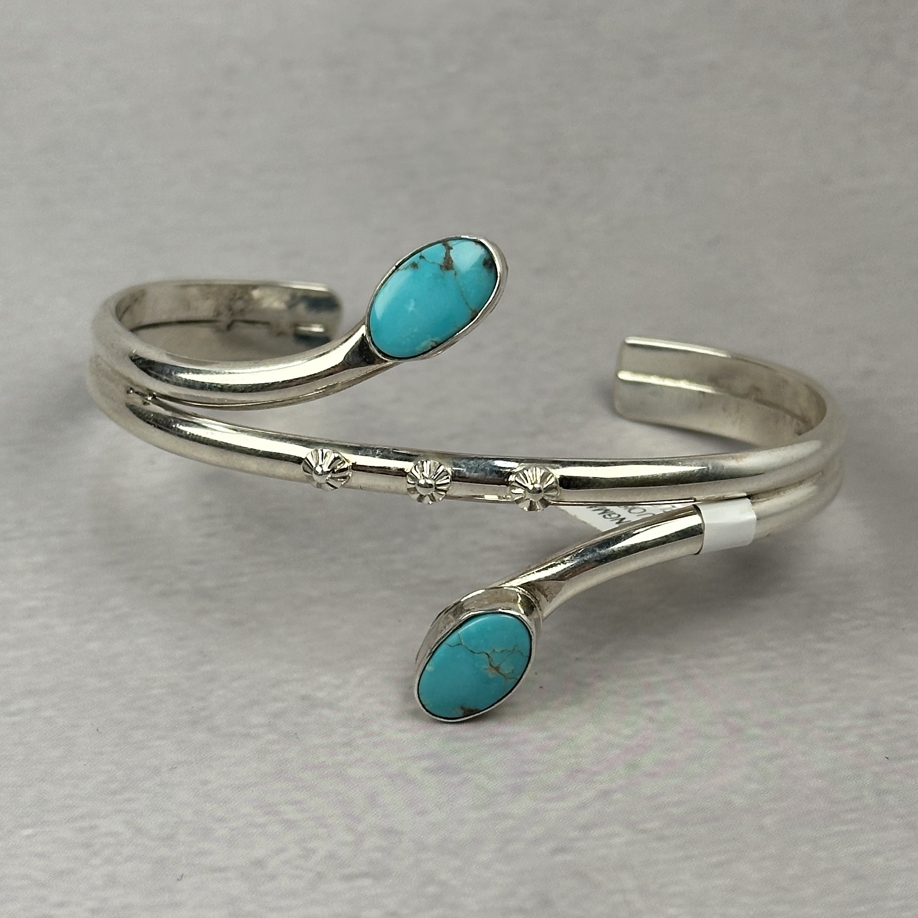 Twin Stone Kingman Turquoise Cuff - Navajo Made -Thomas Yazzie - 1" gap