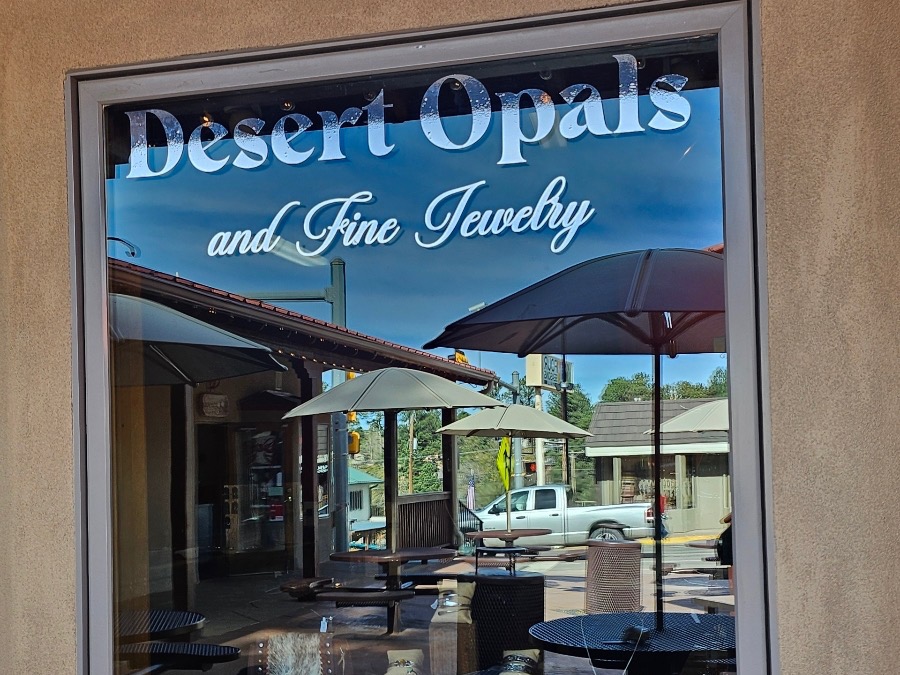 Storefront window of Desert Opals and Fine Jewelry in Midtown Ruidoso, New Mexico